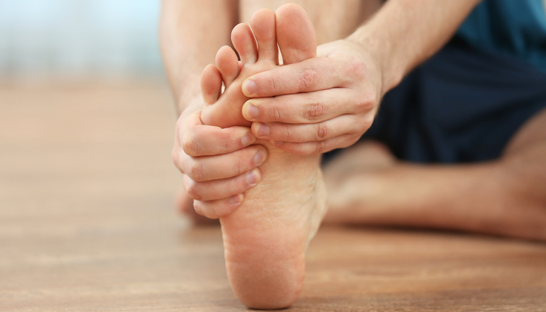 Rygg-, höft- och knäsmärtan kan bero på dina fötter