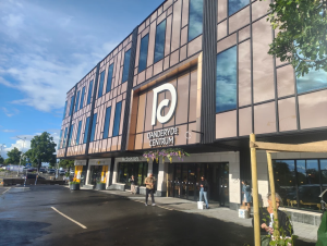 Danderyds Centrum, där kliniken ligger på plan 6.